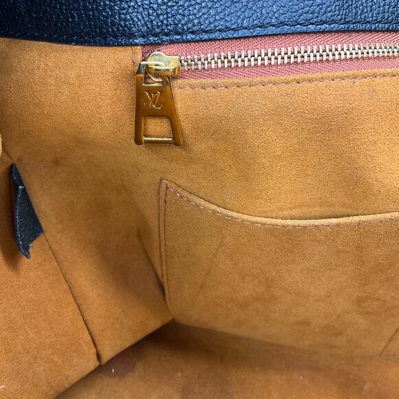 Louis Vuitton Black Monogram Empreinte Leather OnTheGo Handbag - Picture 11 of 15